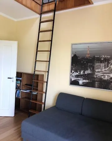 Zwischen Teutoburger Wald Und Universitaet * Bielefeld