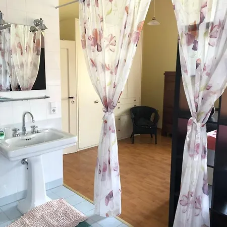 Zwischen Teutoburger Wald Und Universitaet *